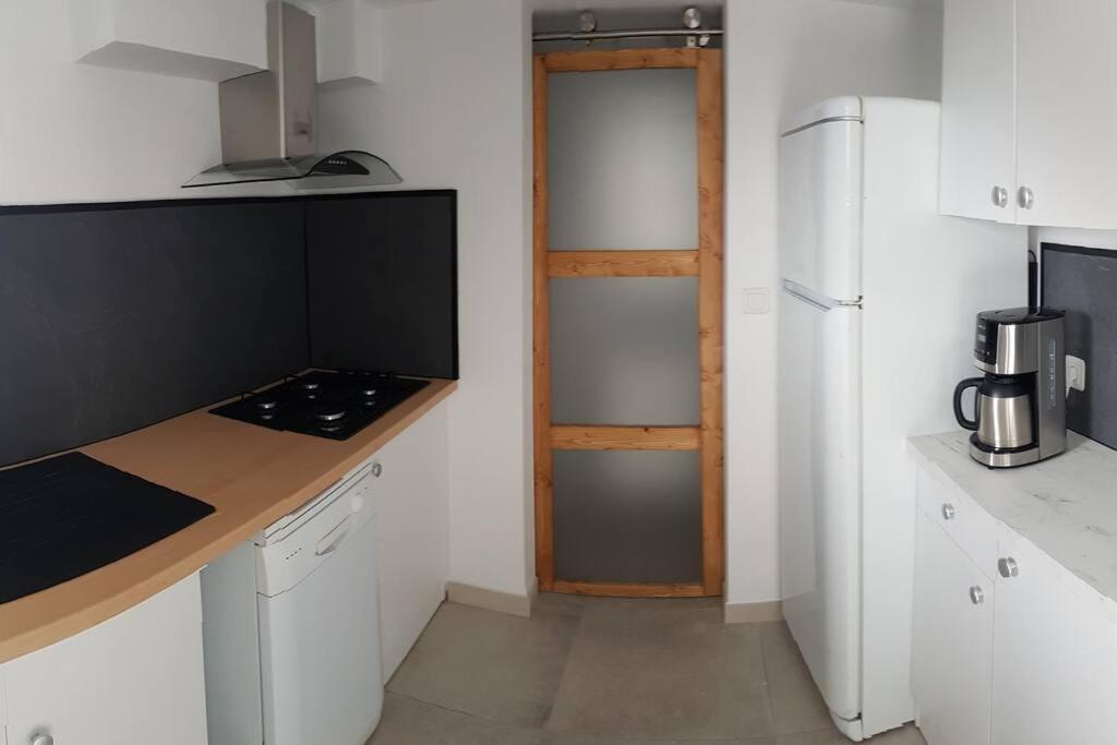Joli Appartement 2 Chambres A 마르티그 외부 사진
